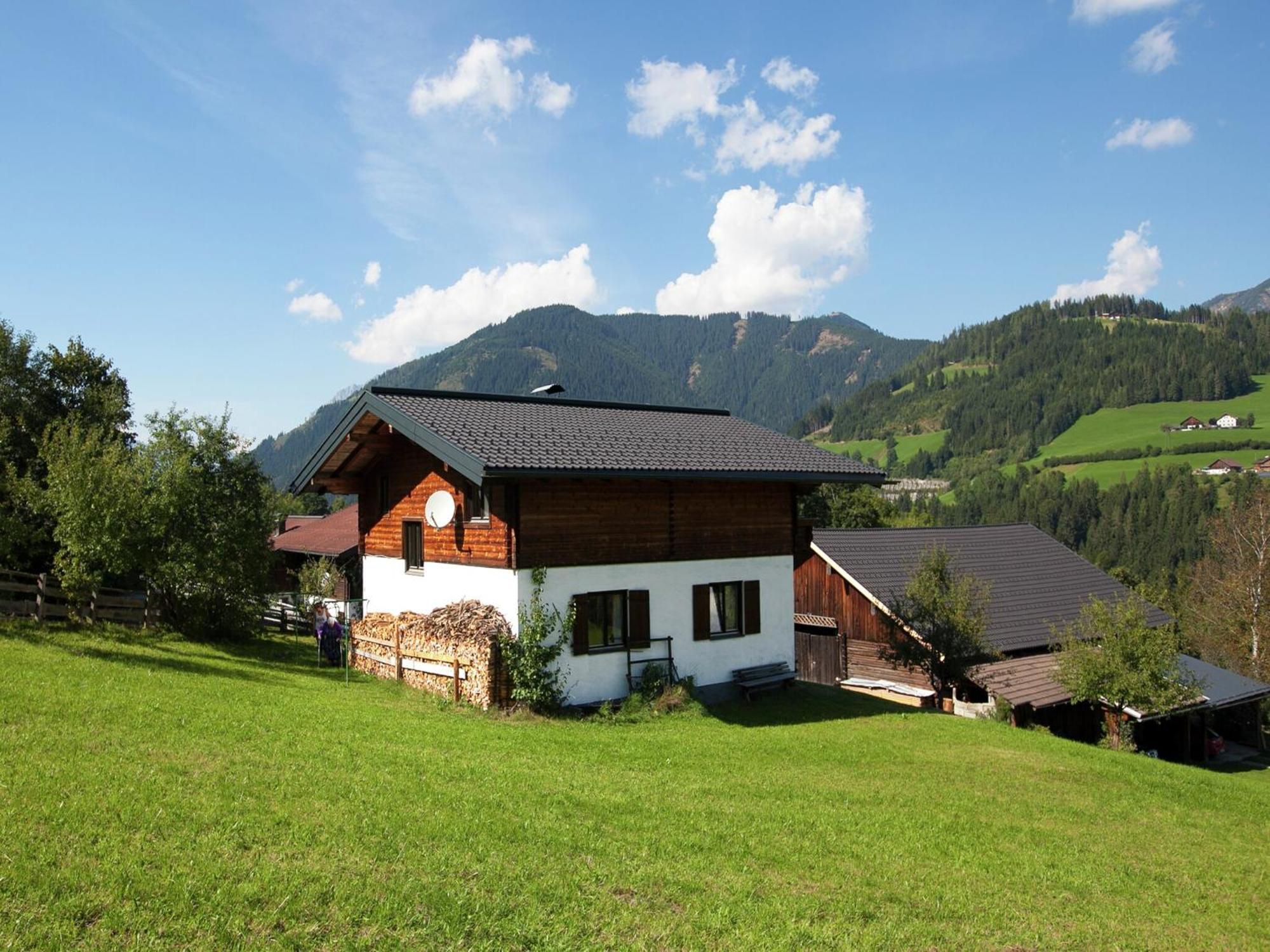 Charming Holiday Home In H Ttau With Barbecue Hüttau Extérieur photo